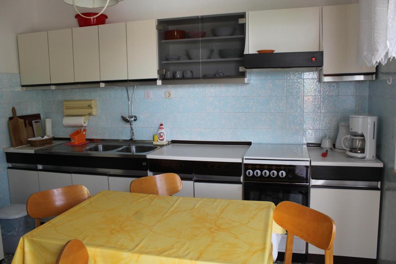 Apartment Antica Supetar Exterior photo